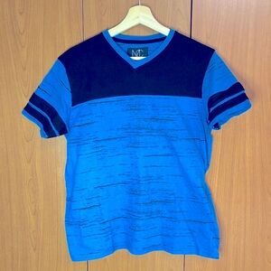 XIOS T- Shirt Small V-Neck Short Sleeve tees